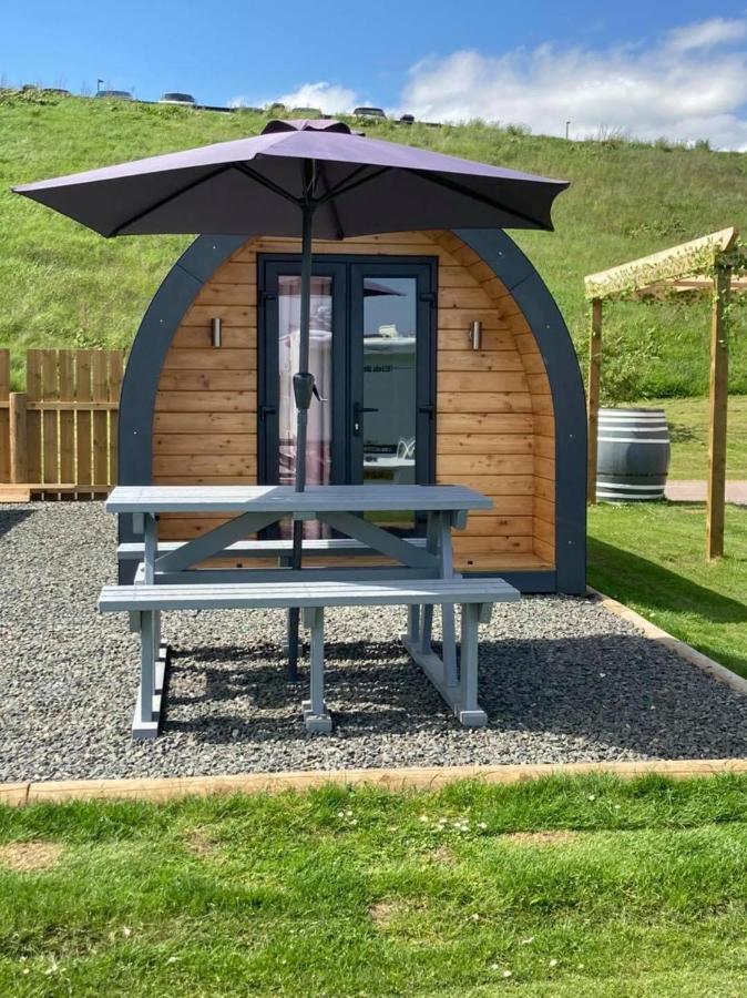 Marina Bay Pods Hotel Aberdeen Eksteriør billede