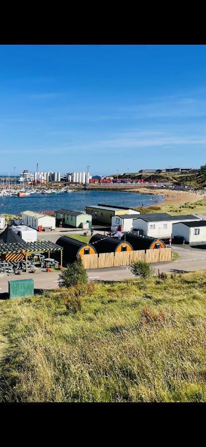 Marina Bay Pods Hotel Aberdeen Eksteriør billede